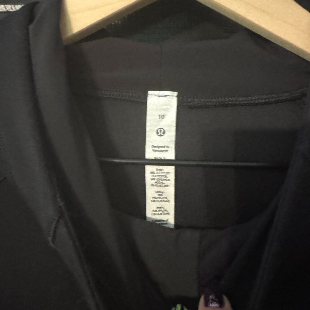 Lululemon Womens Scuba Black Crop Hoodie 10 - Picture 2 of 3